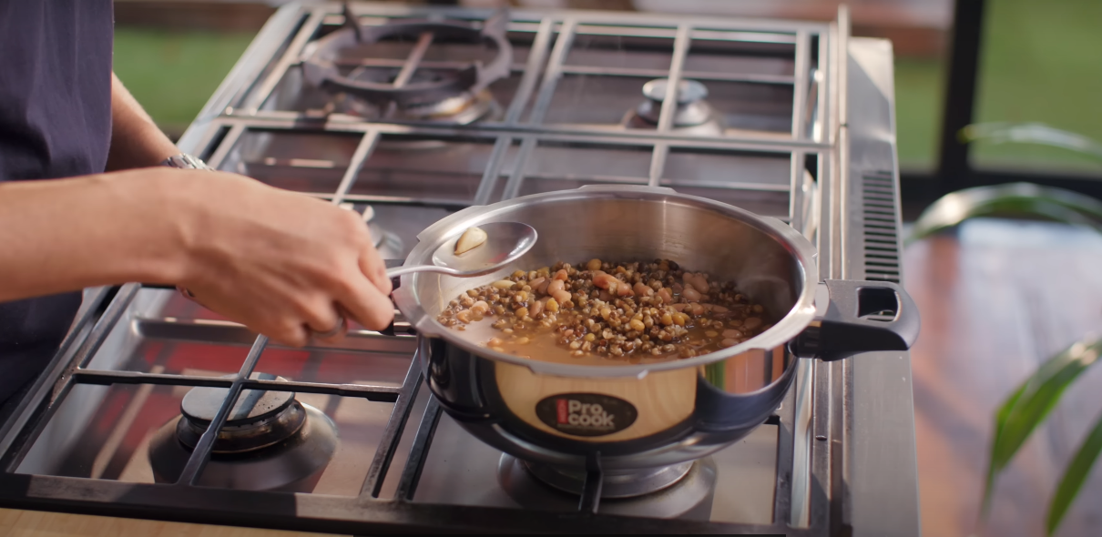 Dal Makhani Recipe ढाभा स्टाइल दाल मखनी बनाने का आसान तरीका हर step इमेज के साथ 5 Dal Makhani Recipe